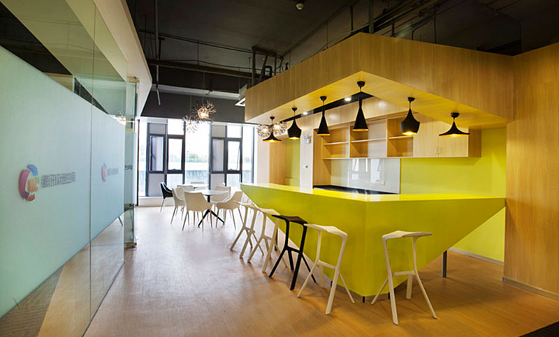 創(chuàng)意辦公室設(shè)計(jì),廣州裝修設(shè)計(jì)公司,開放辦公室設(shè)計(jì),海博裝飾.jpg 創(chuàng)意辦公室設(shè)計(jì),廣州裝修設(shè)計(jì)公司,開放辦公室設(shè)計(jì),海博裝飾.jpg