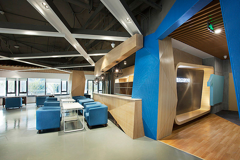 創(chuàng)意辦公室設(shè)計(jì),廣州裝修設(shè)計(jì)公司,開放辦公室設(shè)計(jì),海博裝飾.jpg 創(chuàng)意辦公室設(shè)計(jì),廣州裝修設(shè)計(jì)公司,開放辦公室設(shè)計(jì),海博裝飾.jpg